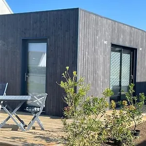 Les Hirondelles Plouhinec (Finistere)